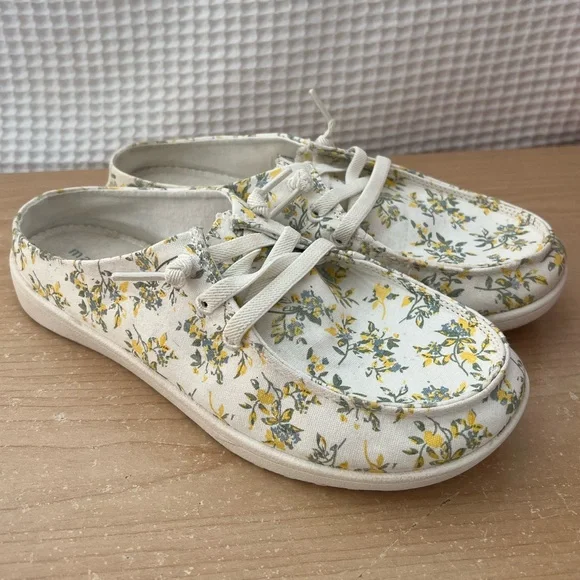 Madden Girl Floral Low-back Sneakers - Picture 2 of 2